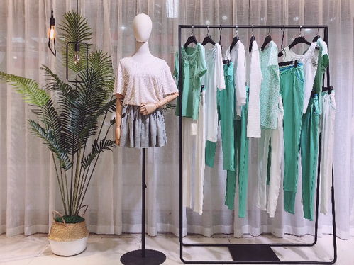 2020懶文化風(fēng)潮下的品牌折扣女裝 純潔清新連衣裙的經(jīng)銷批發(fā)指南